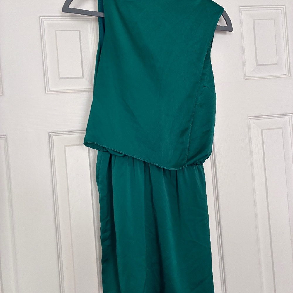 Green adjustable top dress
